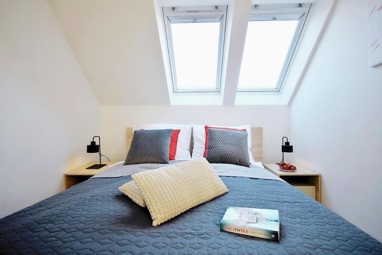 50 M Do Plazy Thobruk Apartamenty Piekna Dama Z Kolobrzegu Bagian luar foto