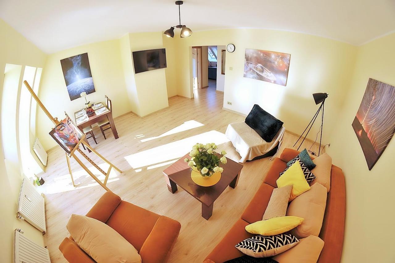 50 M Do Plazy Thobruk Apartamenty Piekna Dama Z Kolobrzegu Bagian luar foto