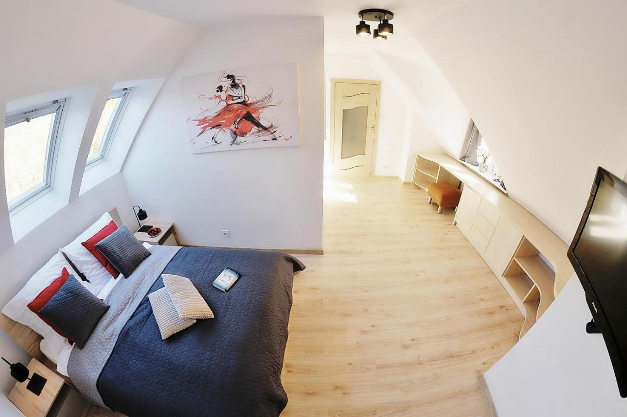 50 M Do Plazy Thobruk Apartamenty Piekna Dama Z Kolobrzegu Bagian luar foto