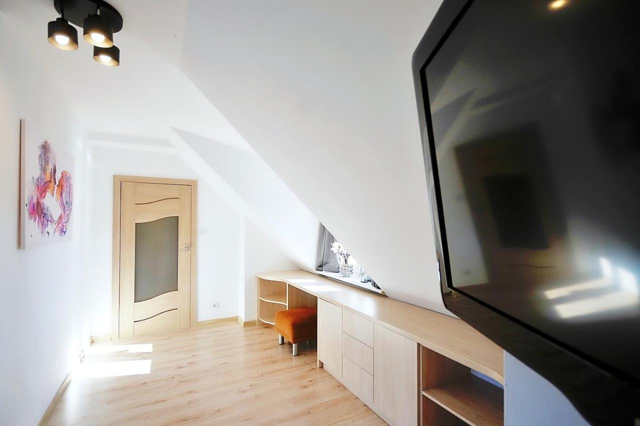 50 M Do Plazy Thobruk Apartamenty Piekna Dama Z Kolobrzegu Bagian luar foto
